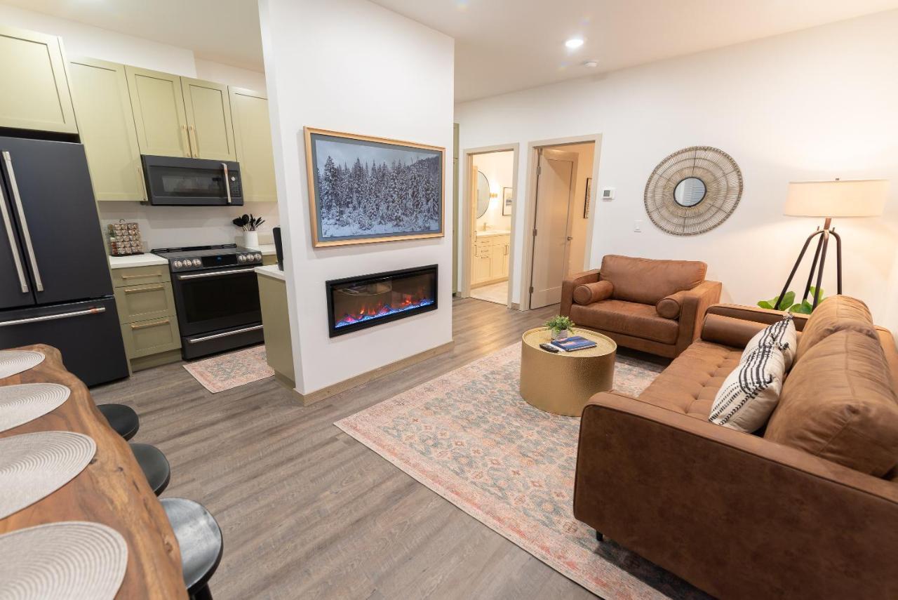 Colony Motel 4*
